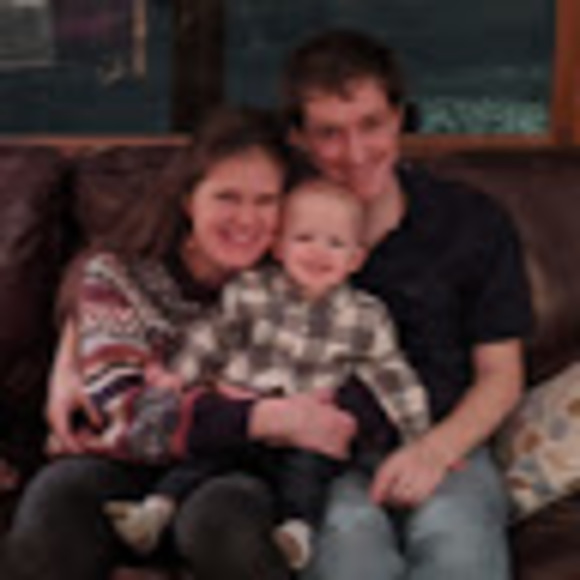 Meet your Posher, Olivia - Picture 1 of 1